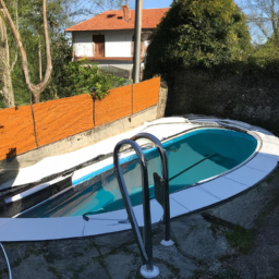 Réparez les dommages de votre piscine rapidement et efficacement avec un service professionnel Chamalieres